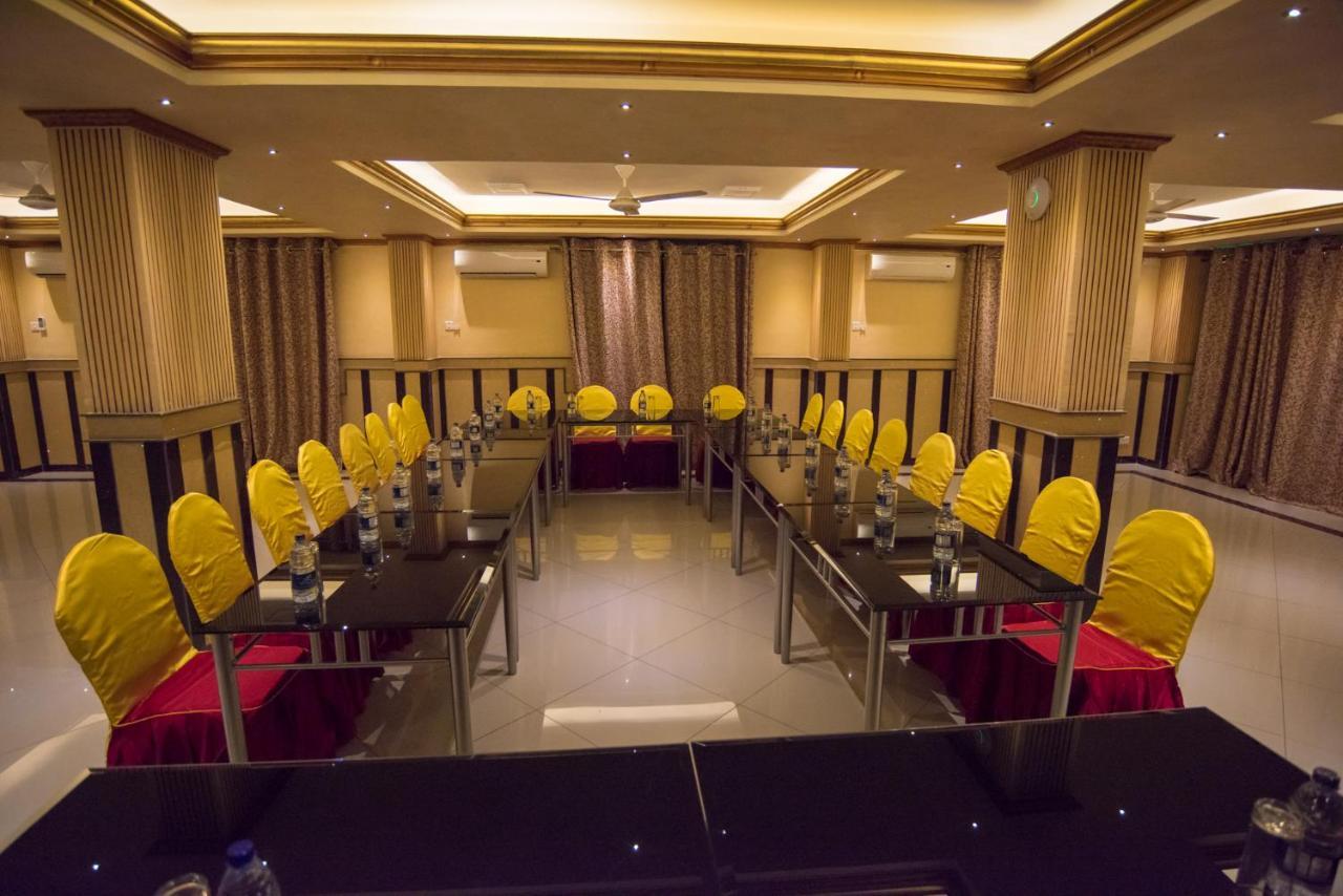 Euro Hotel And Apartments Dar es Salaam Eksteriør billede