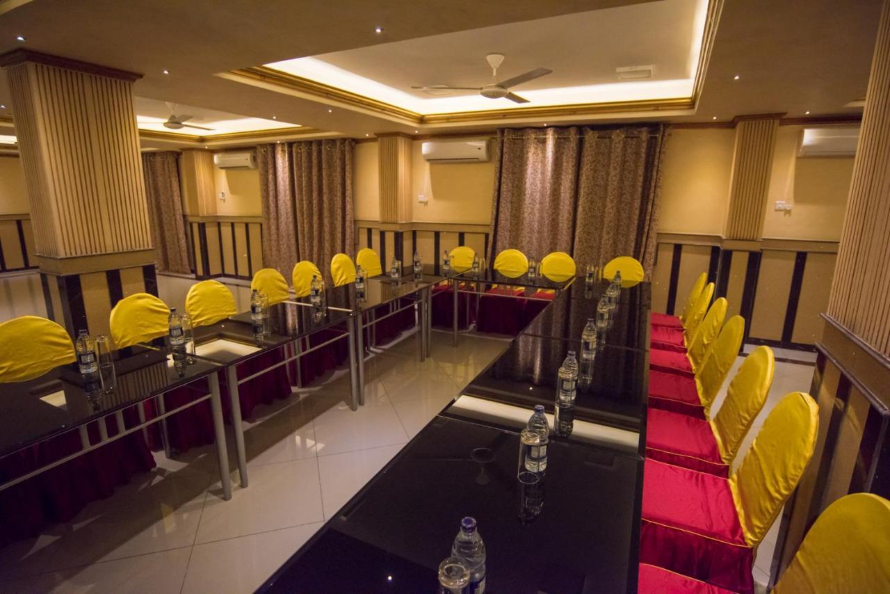 Euro Hotel And Apartments Dar es Salaam Eksteriør billede