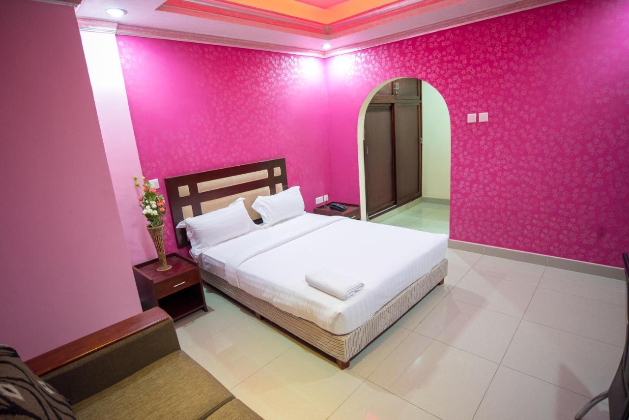 Euro Hotel And Apartments Dar es Salaam Eksteriør billede
