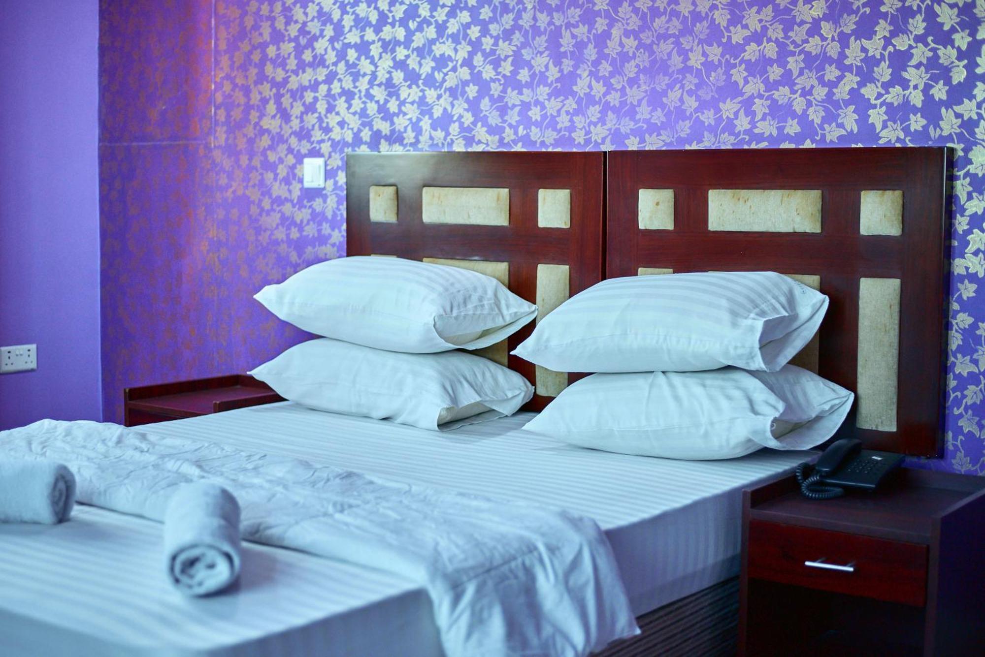 Euro Hotel And Apartments Dar es Salaam Eksteriør billede
