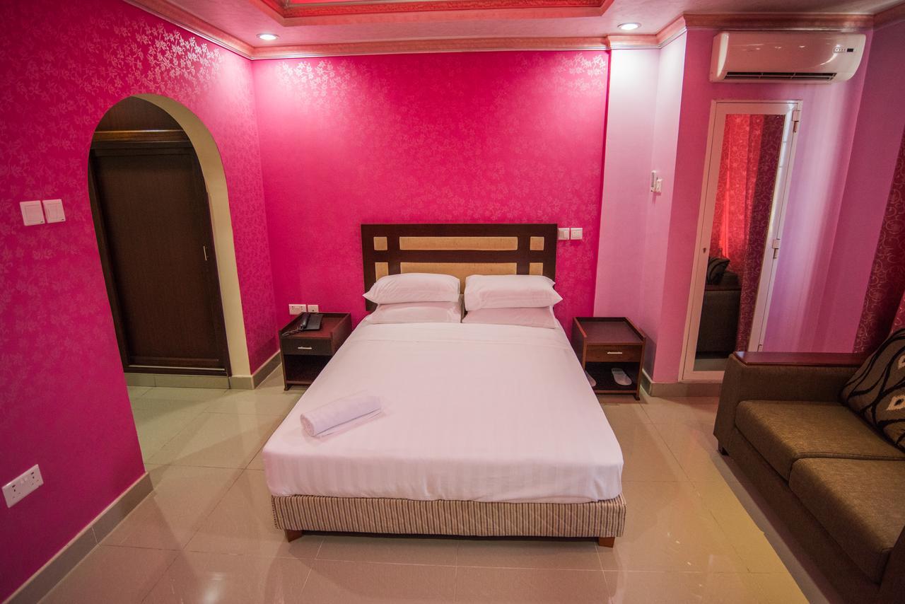 Euro Hotel And Apartments Dar es Salaam Eksteriør billede