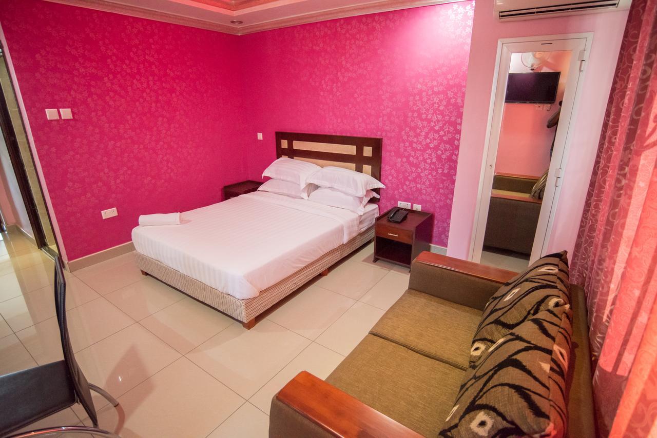 Euro Hotel And Apartments Dar es Salaam Eksteriør billede