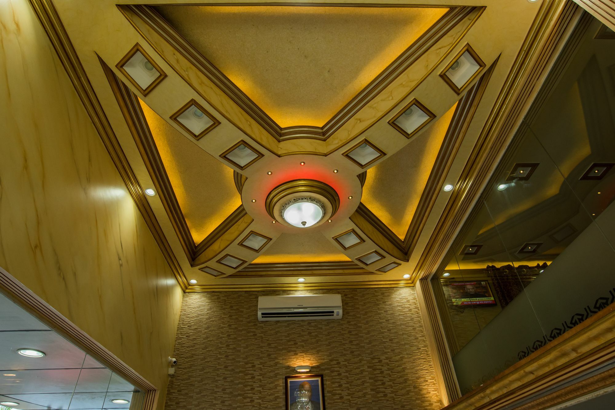 Euro Hotel And Apartments Dar es Salaam Eksteriør billede